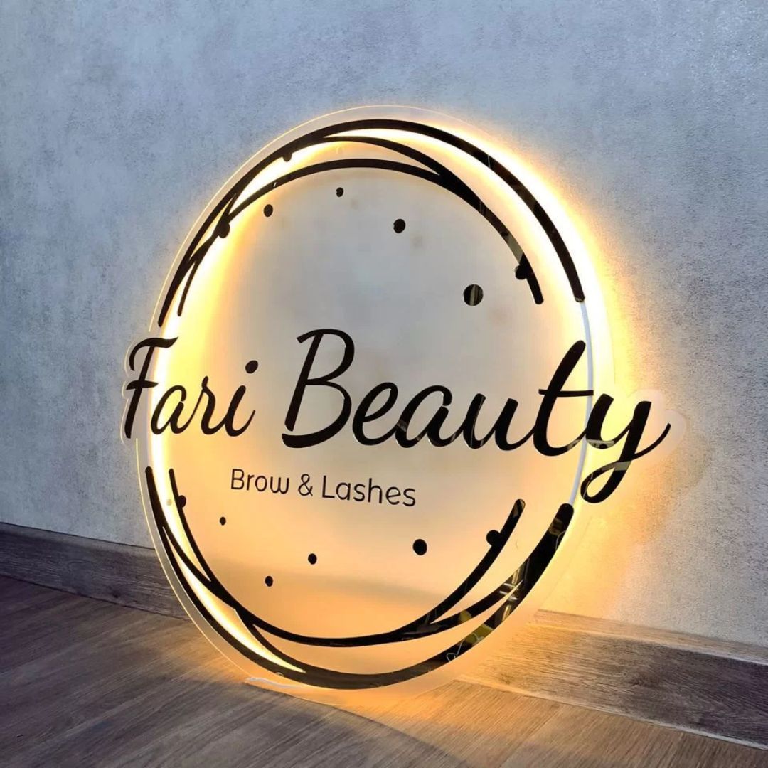 logo en Plxyglass Cenrcel