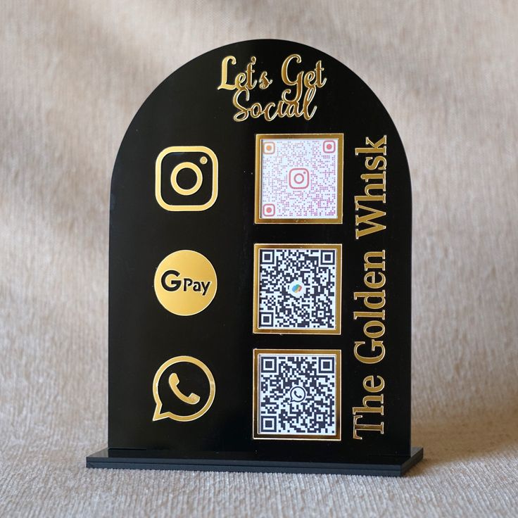 Panneau d'affichage miroir en acrylique personnalisable avec 3 codes QR